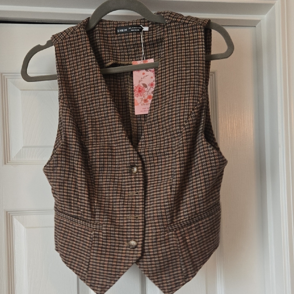 SHEIN Brown Houndstooth Sleeveless Button Vest